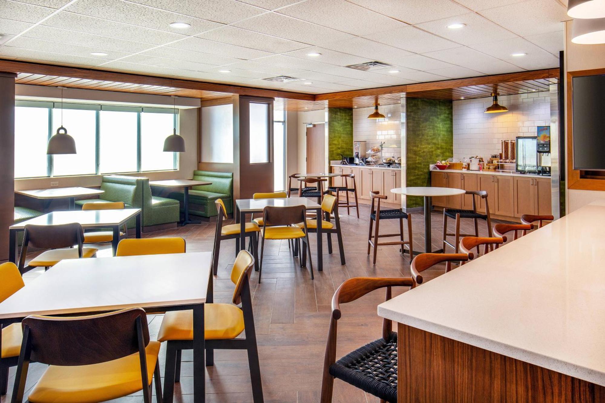 Fairfield Inn & Suites By Marriott Mcpherson Luaran gambar