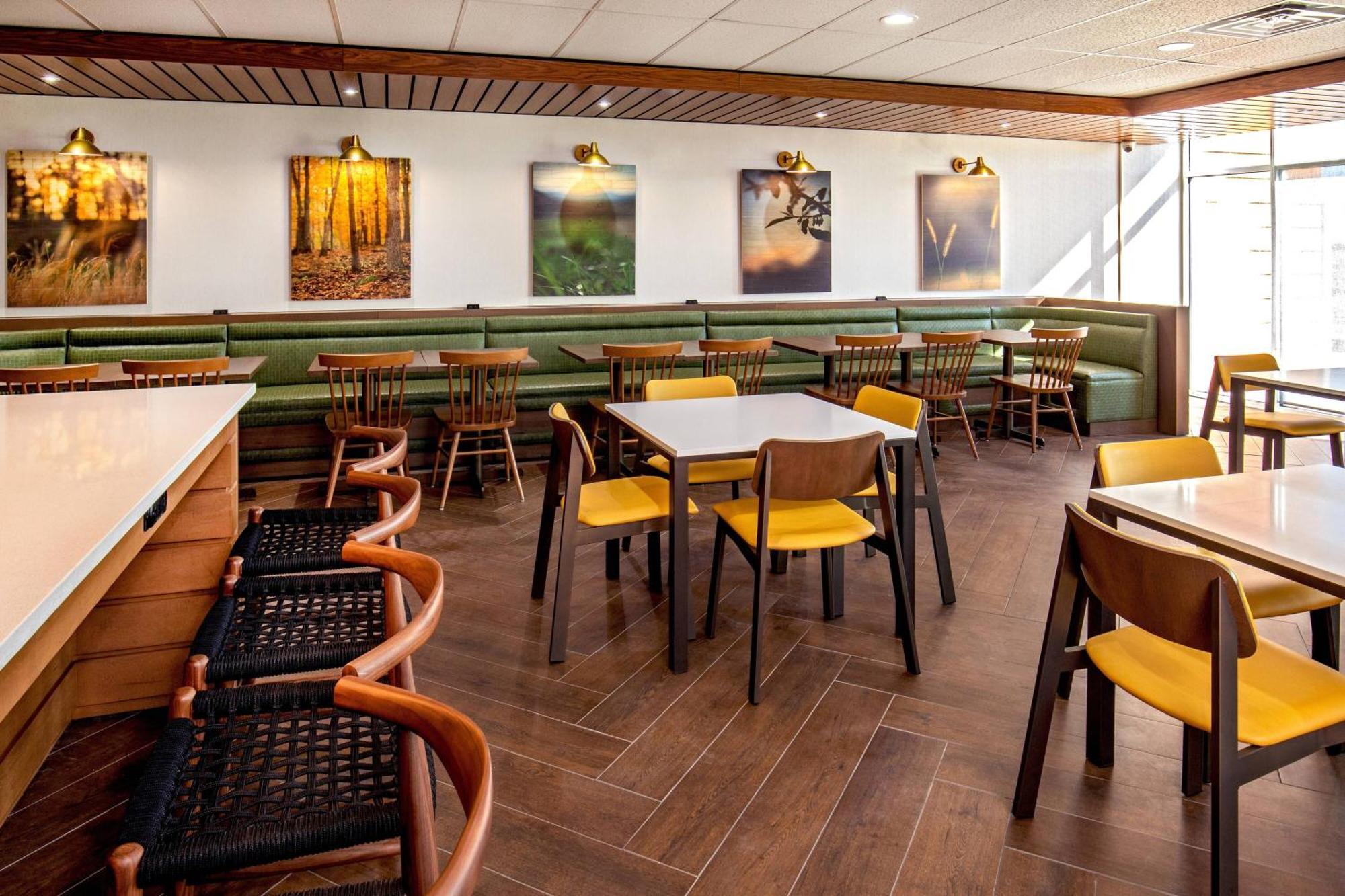 Fairfield Inn & Suites By Marriott Mcpherson Luaran gambar