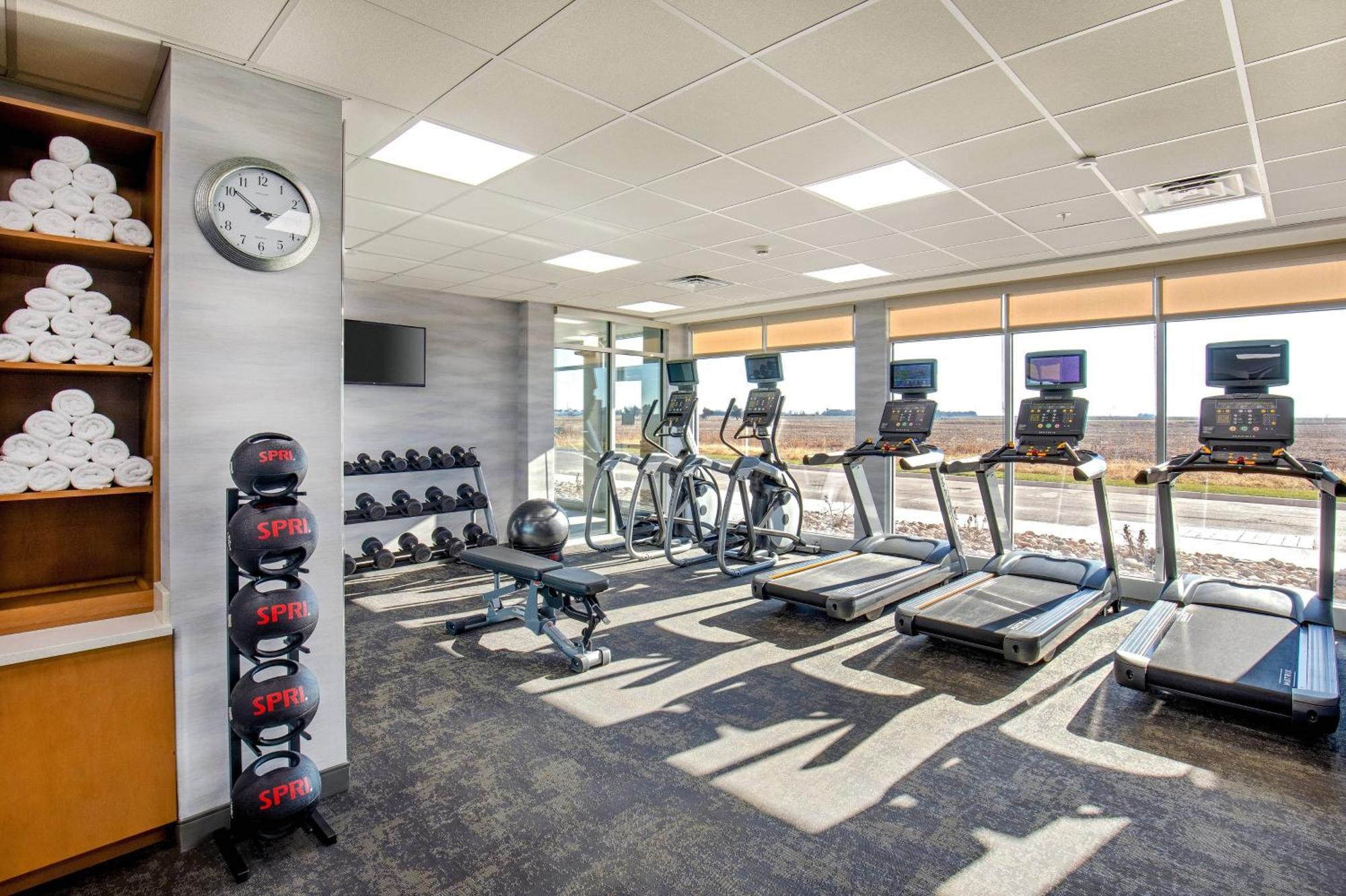Fairfield Inn & Suites By Marriott Mcpherson Luaran gambar