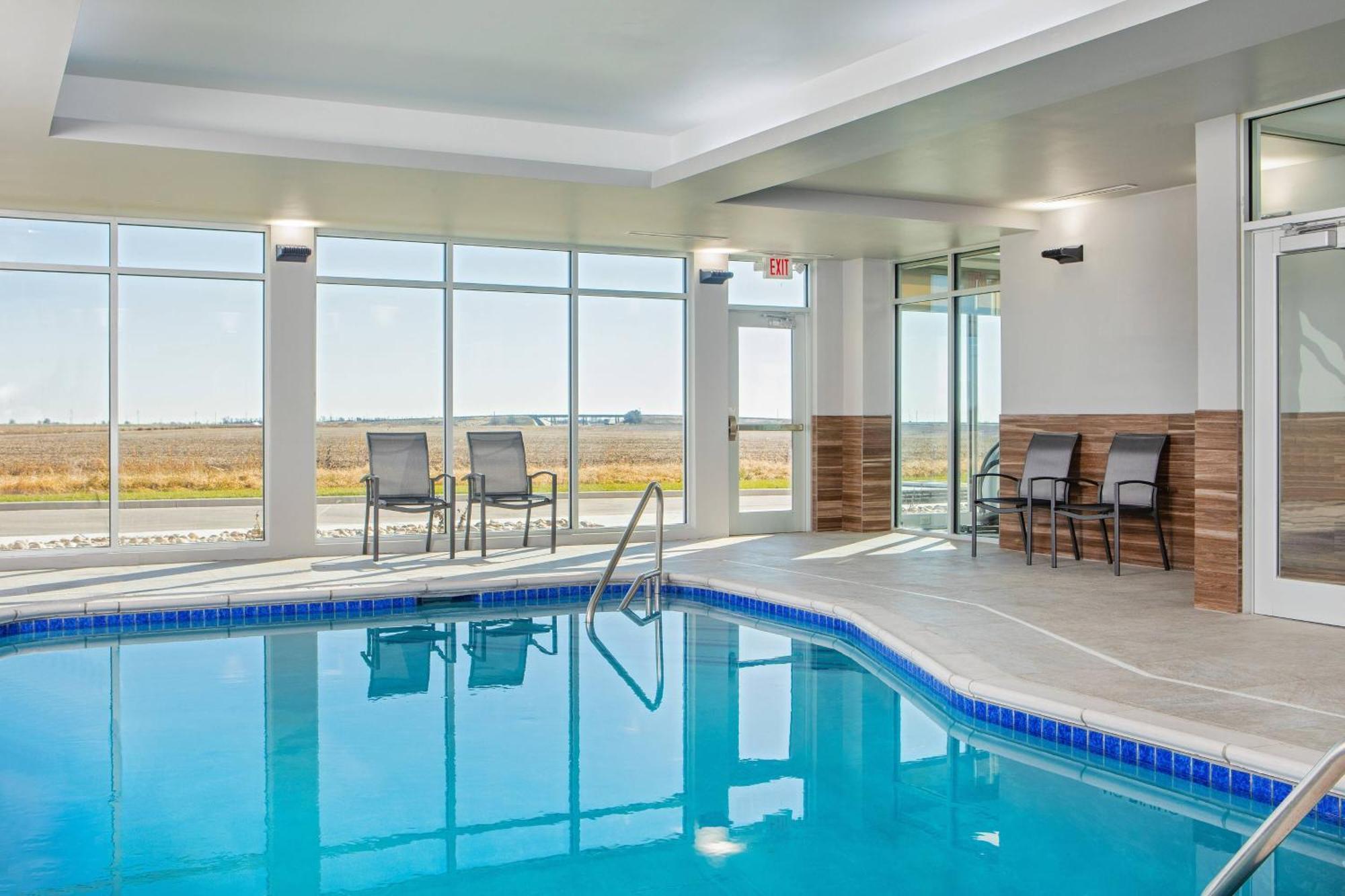 Fairfield Inn & Suites By Marriott Mcpherson Luaran gambar